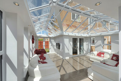 Design ideas for a contemporary sunroom in London.