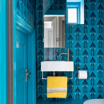 Emma Green Design - Bespoke Ski Wallpaper in Bathroom