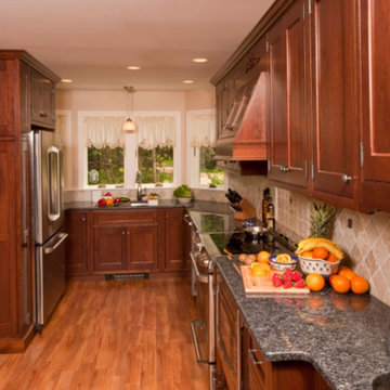 Cherry Inset Kitchen with Access