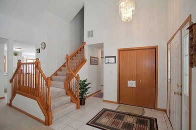 Elegant home design photo in Chicago