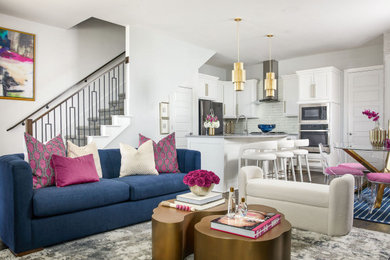 Inspiration for a small transitional home design remodel in Dallas