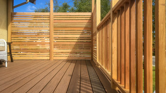 Oak Bay Composite Deck with Cedar Railings