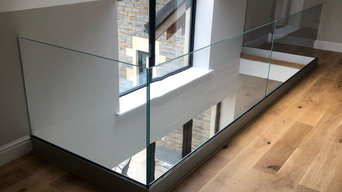 Oak Staircase, Landing and Balcony + Glass Balustrade