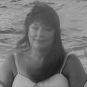 Stephanie Ingram's photo