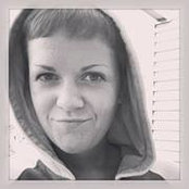 Renée O'Connor's photo