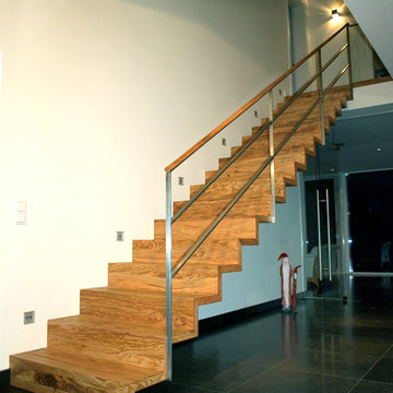 Faltewerktreppen in Braun
