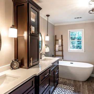 Bathroom - large Shower