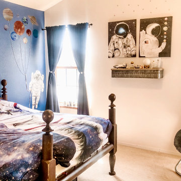 Boy's Astronaut Themed Room