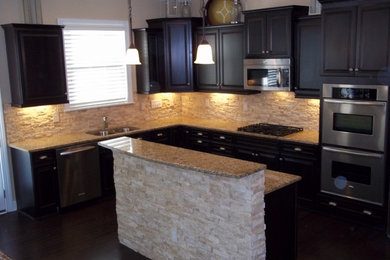 Kitchen - contemporary kitchen idea in Raleigh