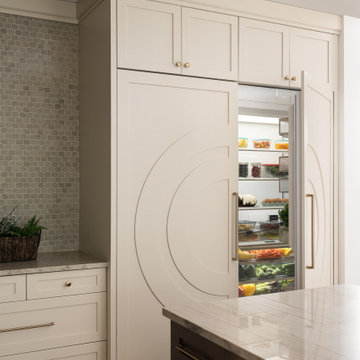 Elegant Details Bring Warmth and Character to a Breathtaking Kitchen