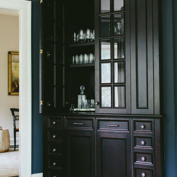 Longwood Residence: Elegant & Traditional