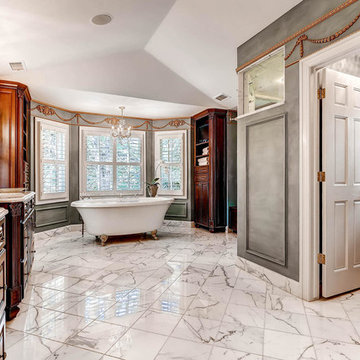 Refined Elegance in an Expansive Master Bath