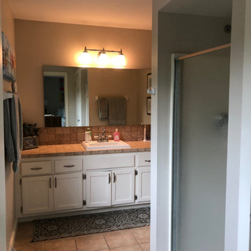 Magnificent Master Bath-before photo