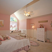 Zaria Bedroom