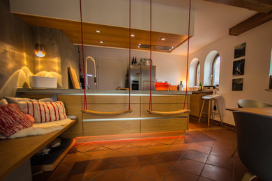 Design ideas for a small contemporary home design in Munich.