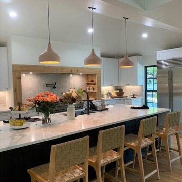 Classic Transitional Kitchen