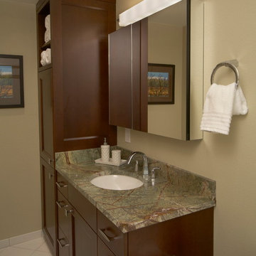 Kirkland 'His' Hall Bathroom Remodel
