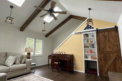 Example of a mountain style family room design in Chicago