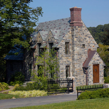 Private Gatehouse