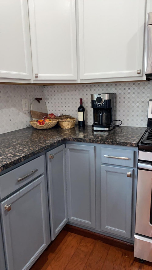 What Backsplash And Cabinets Color, What Color Cabinets Go With Dark Brown Countertops