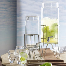 beverage server