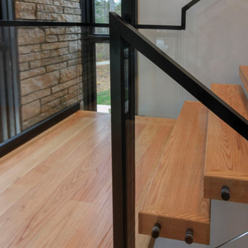 Project #98 | Modern Mono-beam Staircase with Glass Railing