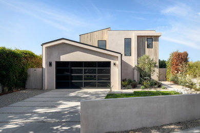 Danish exterior home photo in Los Angeles