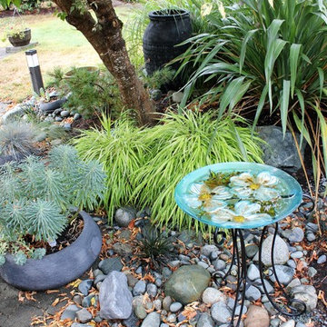 informal river rock border