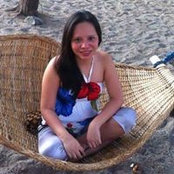 Julia Mariano's photo