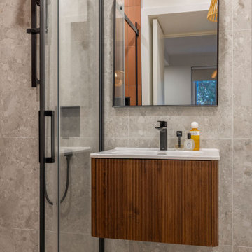 Salle de bain dans ancien dressing