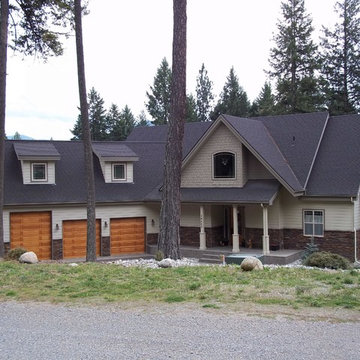 A Peak of the Lake and Mountain Views