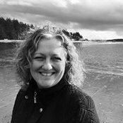 Lisa Lyons's photo