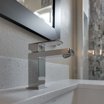 Signal Hill Guest Bathroom
