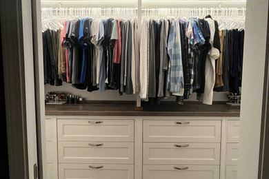 Inspiration for a coastal closet remodel in Los Angeles