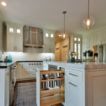Large Island Transitional Kitchen
