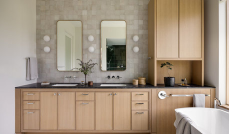 8 Stylish New Bathrooms With Wood Vanities
