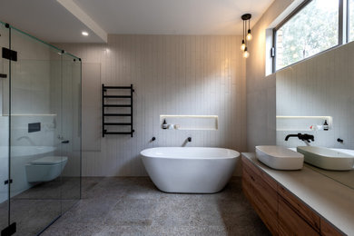 Modern bathroom in Melbourne.
