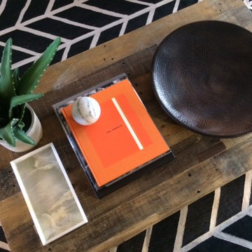 Coffee Table Staging: A Gorgeous Mix of Black, White & Wood