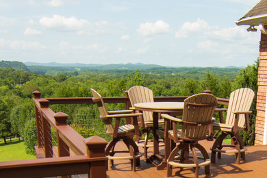 Example of a classic deck design in Nashville