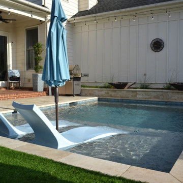 This small backyard has it all!