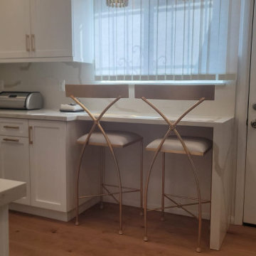 Small Kitchen With Bar Area