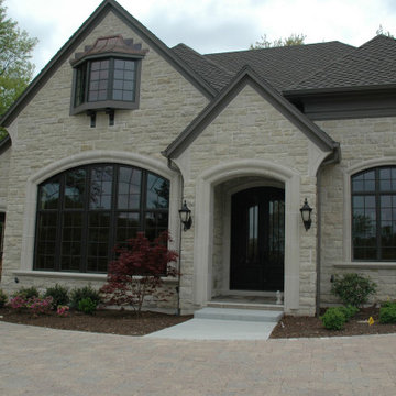 Luxury Lake Living