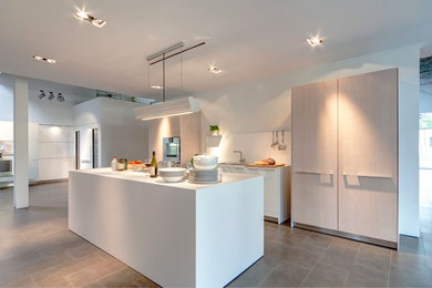 Example of a trendy kitchen design in Dallas