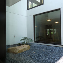 outdoor space/courtyard