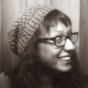 Foto von Emi Gennis
