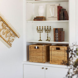 AKI Office - Decorative Objects And Figurines