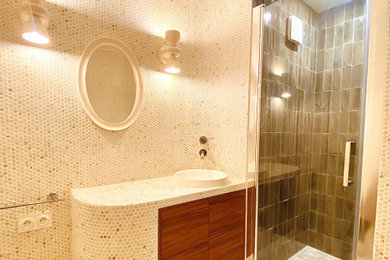 Idée de décoration pour une salle de bain vintage.
