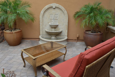 Patio - traditional patio idea in Phoenix