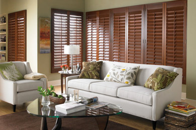 Inspiration for a timeless family room remodel in Orange County