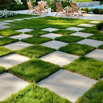 Traditional Style Walkway